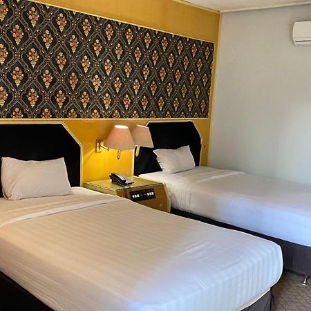 Mas Graha Hotel Pekanbaru Extérieur photo