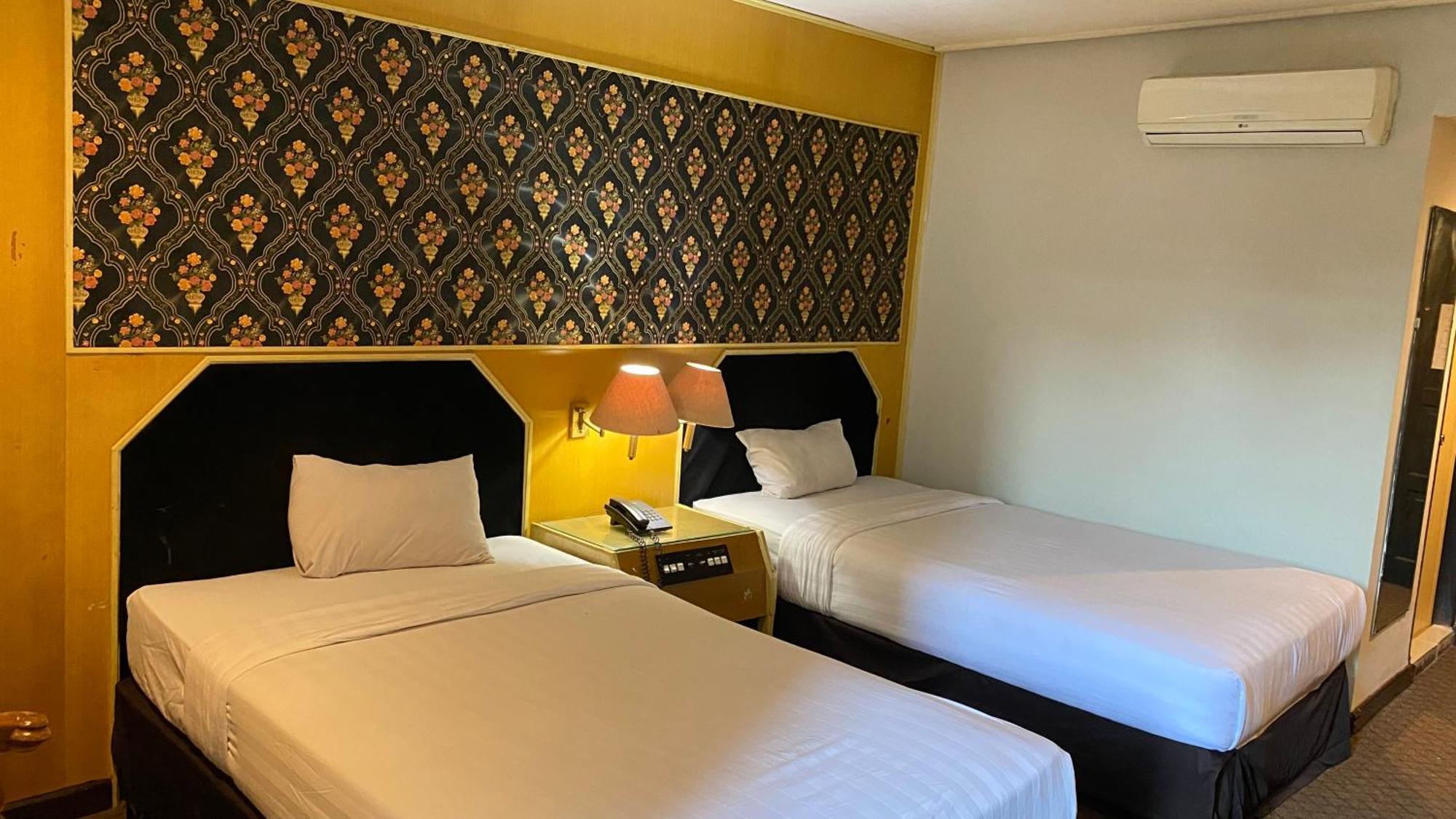 Mas Graha Hotel Pekanbaru Extérieur photo